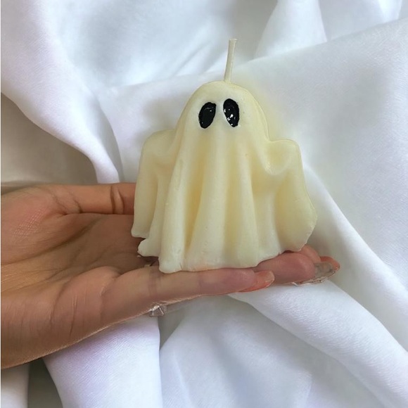 Ghost Halloween Candle - Picture 4 of 7